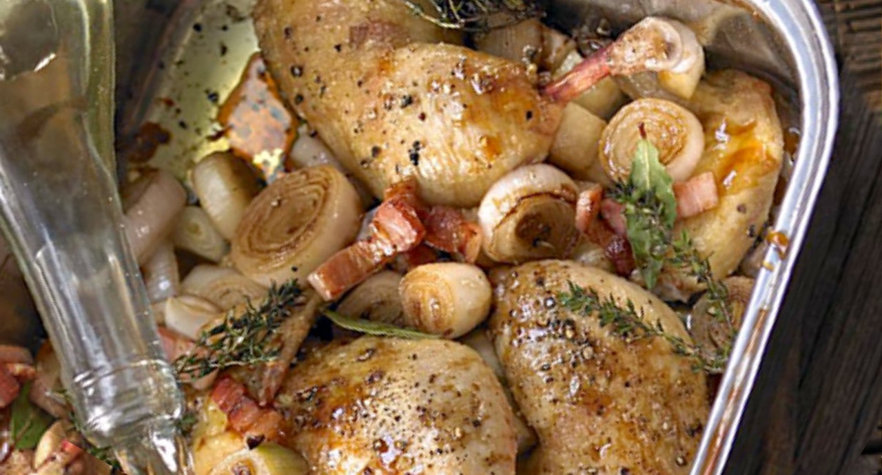 Coq au Riesling an neuen Kartoffeln und jungem Blattspinat