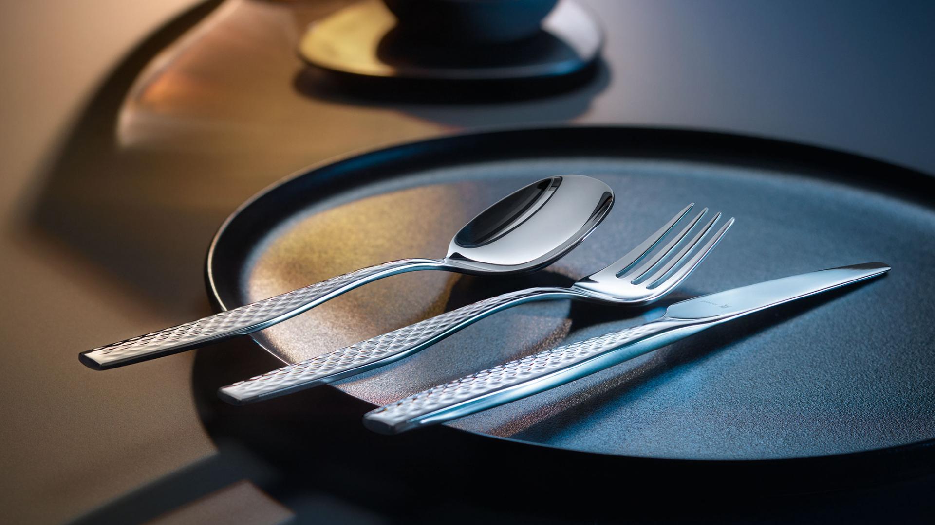 WMF Signature Line