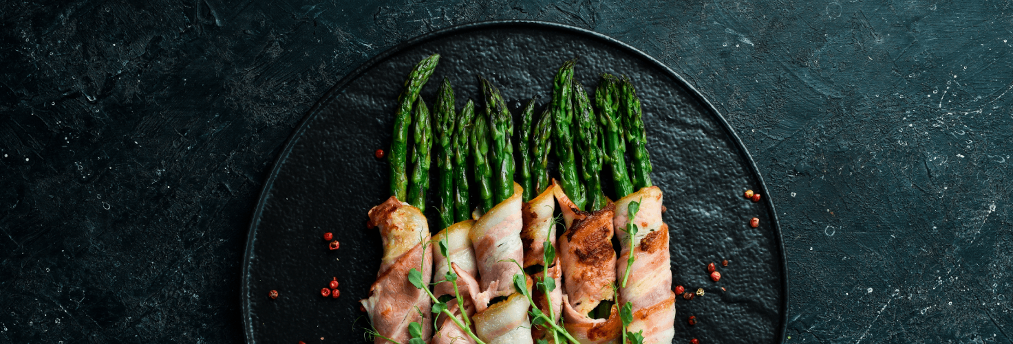 Grüner Spargel mit Bacon