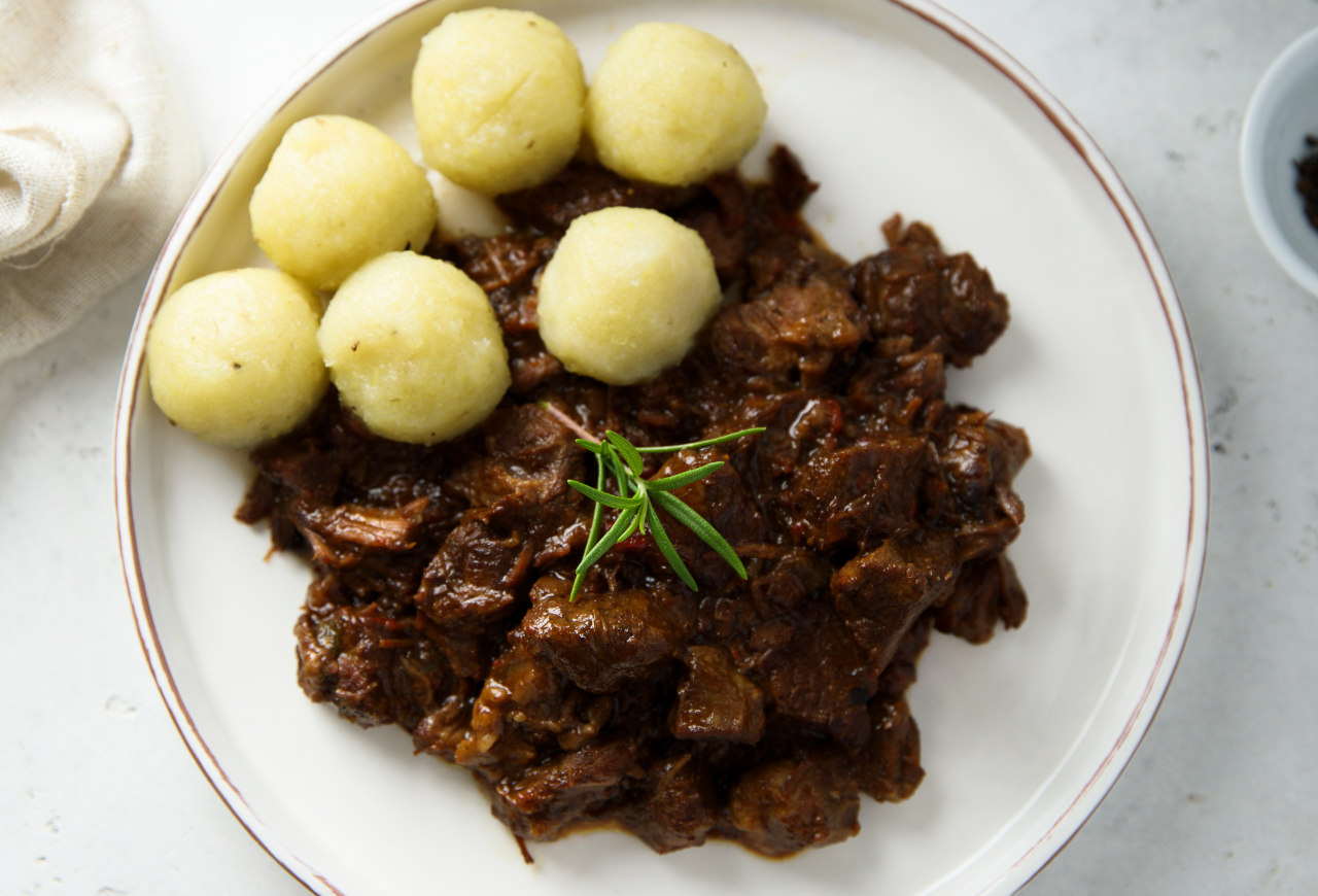 Schwarzbiergulasch